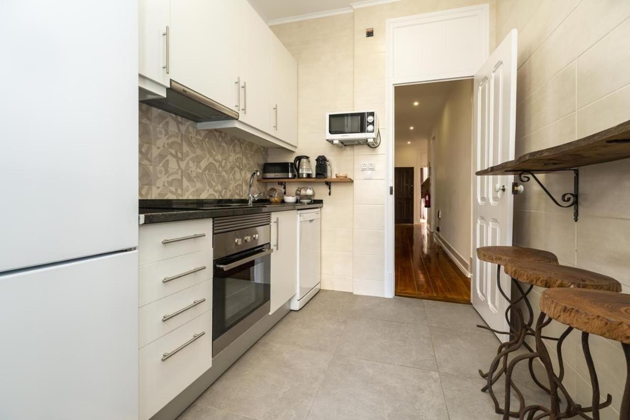 Exotic M2 R2 - Comfortable Classy Double With Shared Bath Casa de hóspedes