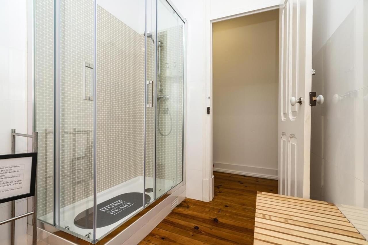 Casa de hóspedes Exotic M2 R2 - Comfortable Classy Double With Shared Bath *